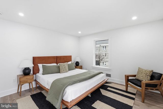 1355 LONGFELLOW ST NW, Washington, DC 20011