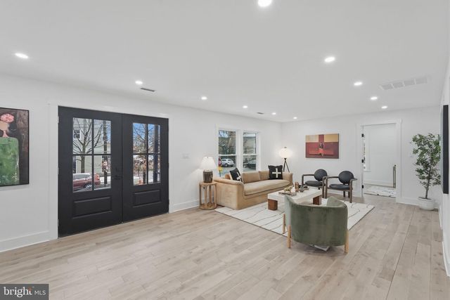 1355 LONGFELLOW ST NW, Washington, DC 20011