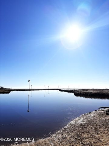 128 Sloop Creek Road, Bayville, NJ 08721