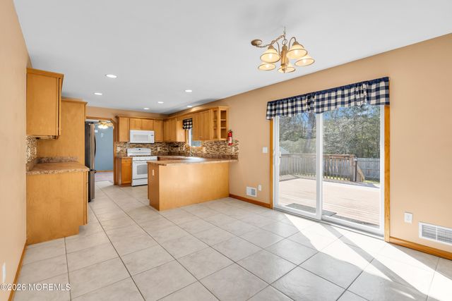 128 Sloop Creek Road, Bayville, NJ 08721