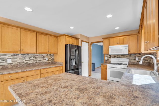 128 Sloop Creek Road, Bayville, NJ 08721