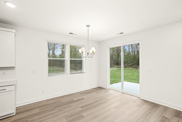 1553 Oak Springs Drive, Columbia, TN 38401