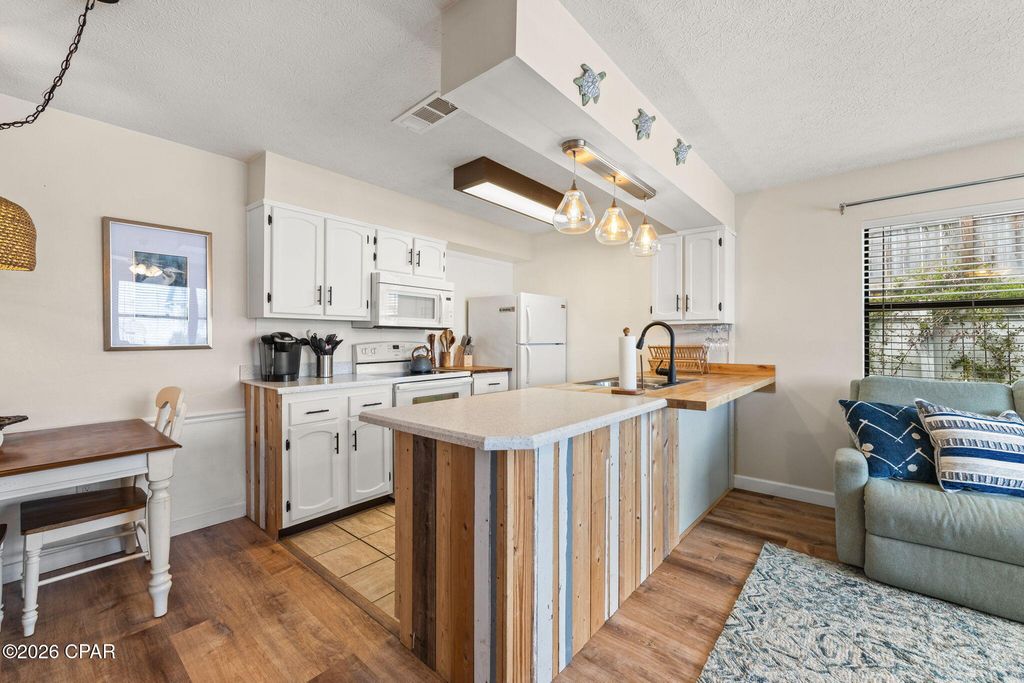 Image 10 of property listing at 423 Kelly Street, Panama City Beach, FL 32413