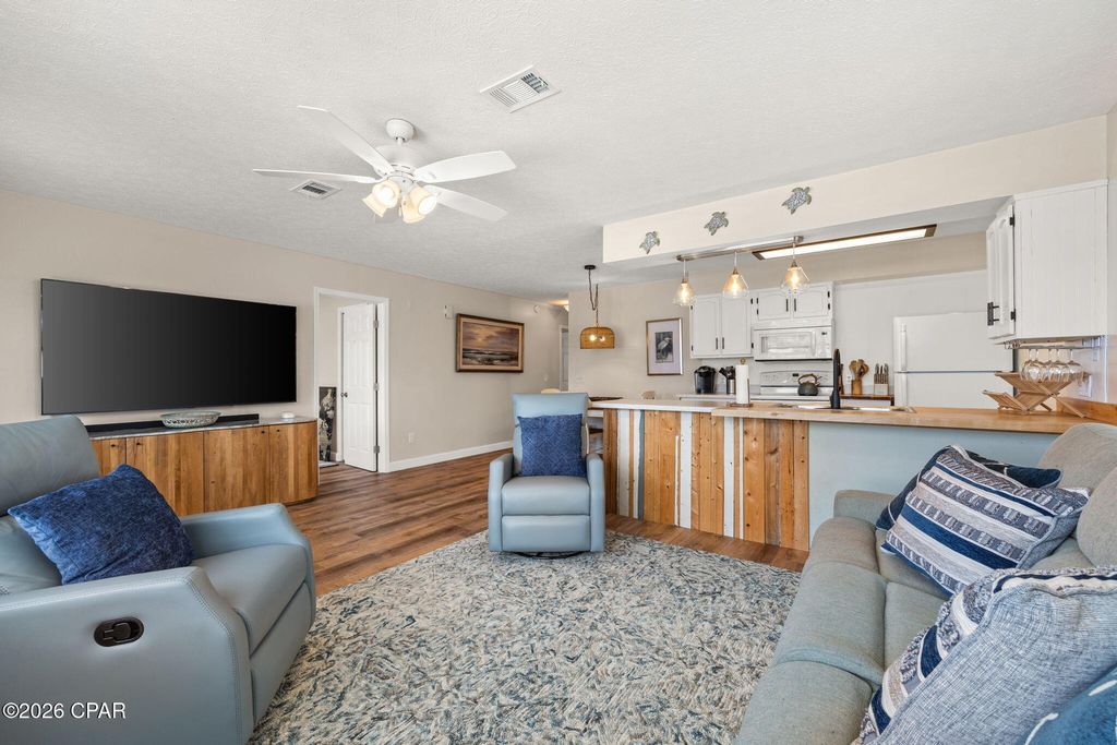 Image 5 of property listing at 423 Kelly Street, Panama City Beach, FL 32413