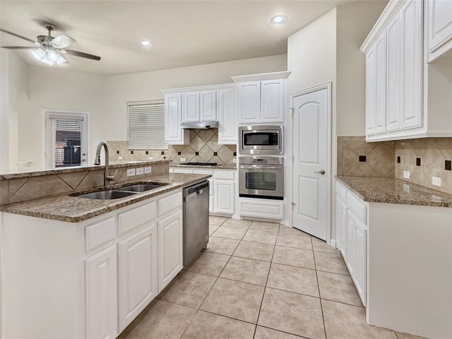 906 Cougar Drive, Allen, TX 75013