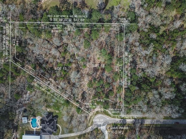 11805 & 11809 White Oak Pass, Conroe, TX 77385