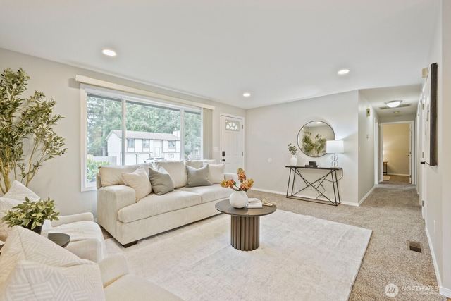 15304 SE 179th Street S, Renton, WA 98058