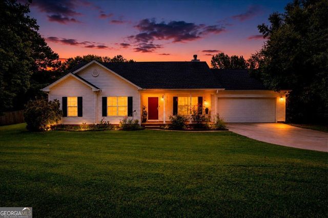 1780 Etchison SPUR, Loganville, GA 30052