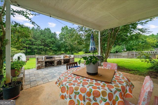 1780 Etchison SPUR, Loganville, GA 30052
