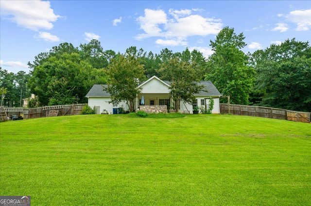 1780 Etchison SPUR, Loganville, GA 30052