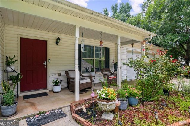 1780 Etchison SPUR, Loganville, GA 30052