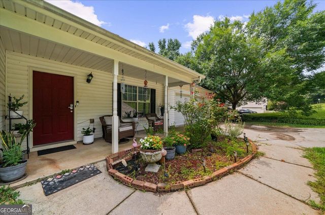 1780 Etchison SPUR, Loganville, GA 30052