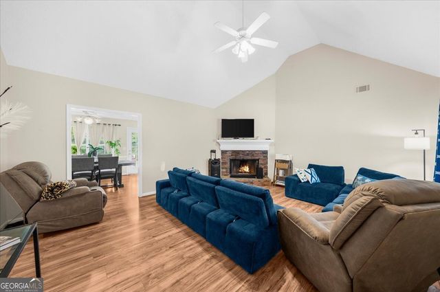 1780 Etchison SPUR, Loganville, GA 30052
