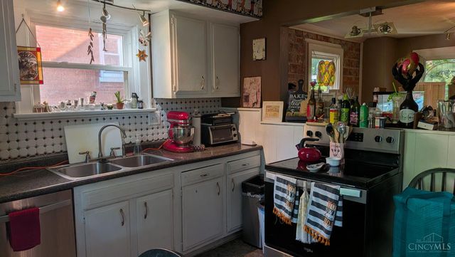 2214 W North Bend Road, Cincinnati, OH 45239