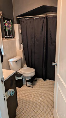 2214 W North Bend Road, Cincinnati, OH 45239