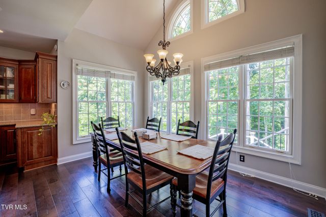 15126 Stonewall Ridge, Bristol, VA 24202
