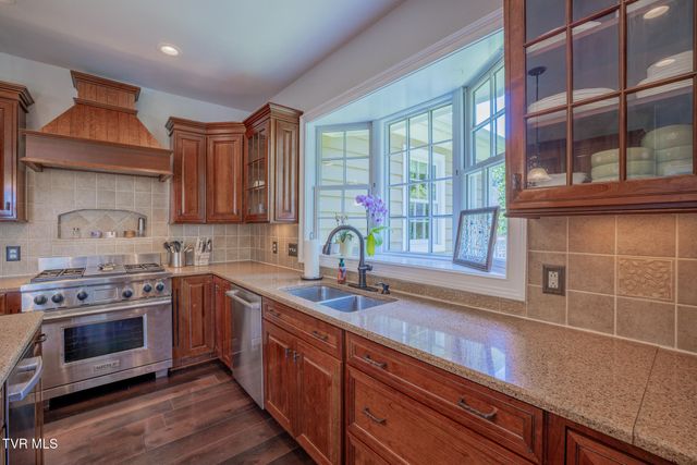 15126 Stonewall Ridge, Bristol, VA 24202