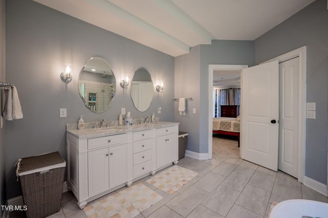 15126 Stonewall Ridge, Bristol, VA 24202
