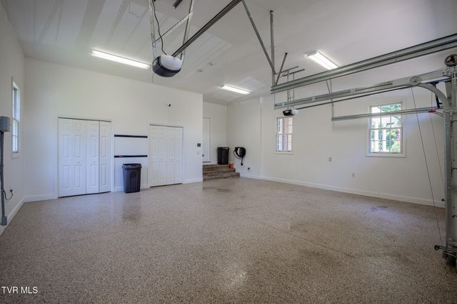 15126 Stonewall Ridge, Bristol, VA 24202