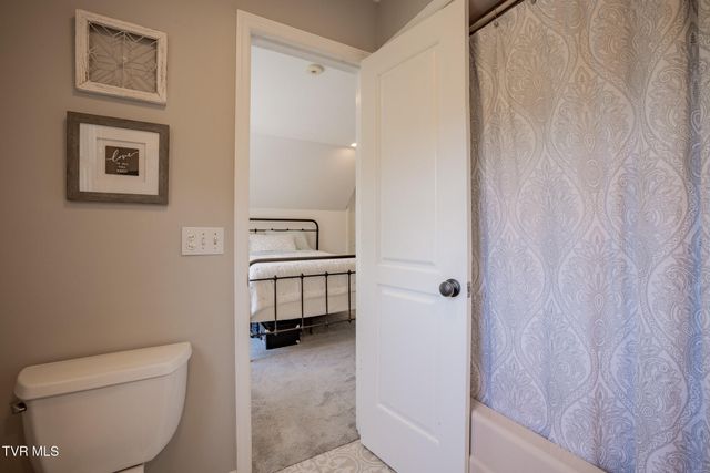 15126 Stonewall Ridge, Bristol, VA 24202