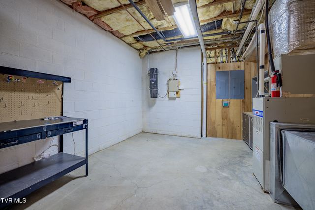 15126 Stonewall Ridge, Bristol, VA 24202