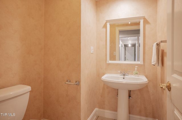 15126 Stonewall Ridge, Bristol, VA 24202