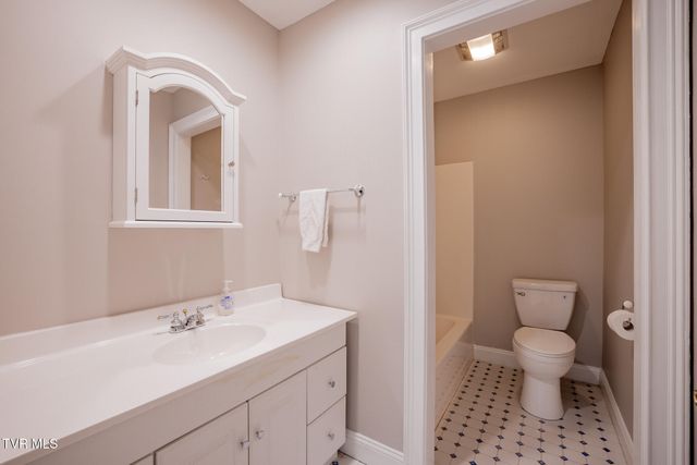 15126 Stonewall Ridge, Bristol, VA 24202