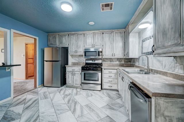 718 E Johnson Street, Norman, OK 73071