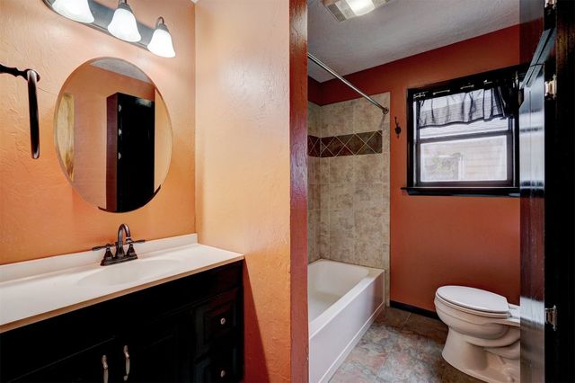 718 E Johnson Street, Norman, OK 73071