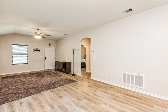 1517 Dorado St, Corpus Christi, TX 78417