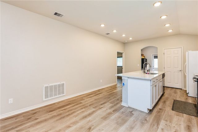 1517 Dorado St, Corpus Christi, TX 78417
