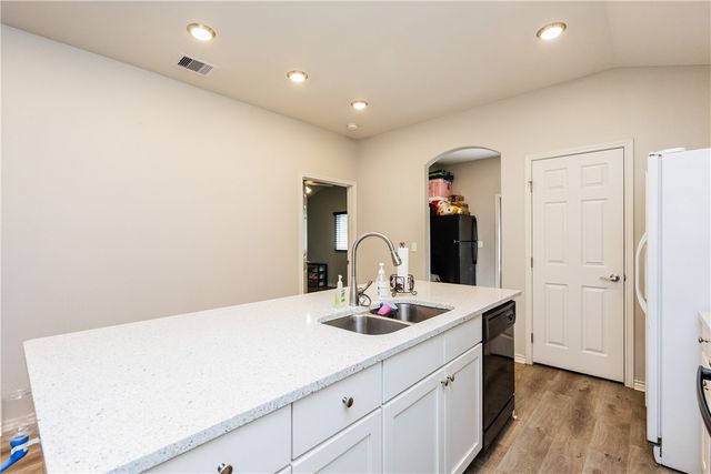 1517 Dorado St, Corpus Christi, TX 78417