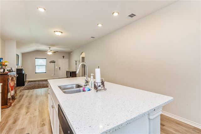 1517 Dorado St, Corpus Christi, TX 78417