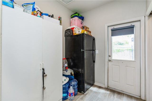 1517 Dorado St, Corpus Christi, TX 78417