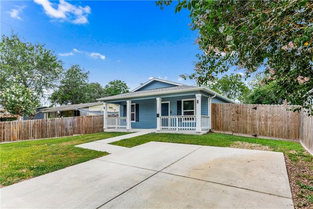 1517 Dorado St, Corpus Christi, TX 78417