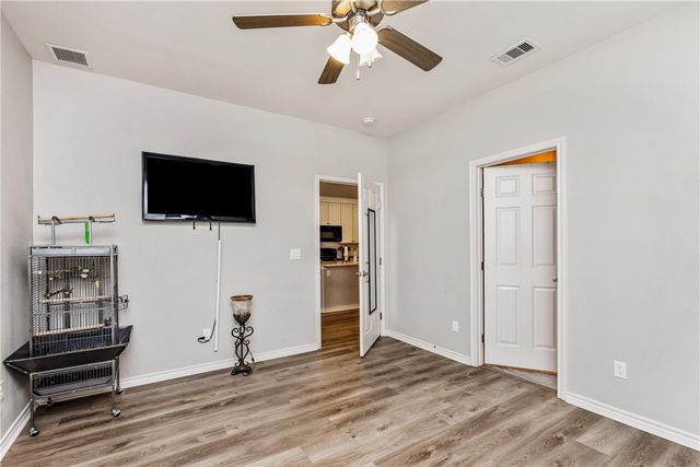1517 Dorado St, Corpus Christi, TX 78417