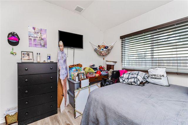 1517 Dorado St, Corpus Christi, TX 78417