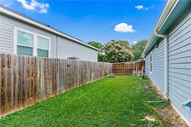 1517 Dorado St, Corpus Christi, TX 78417