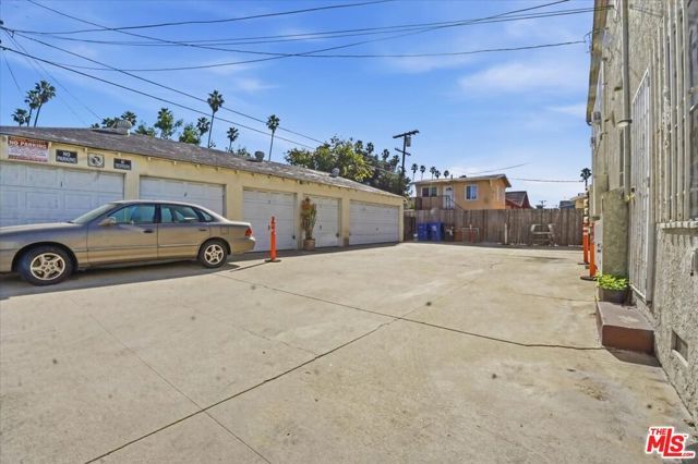 1642 Crenshaw Boulevard, Los Angeles, CA 90019