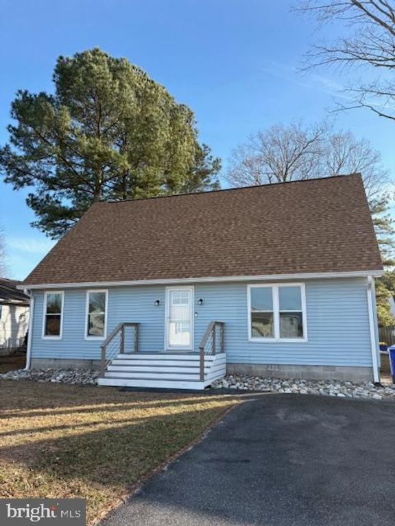 Image 1 of property listing at 37783 E POND CIR, Selbyville, DE 19975