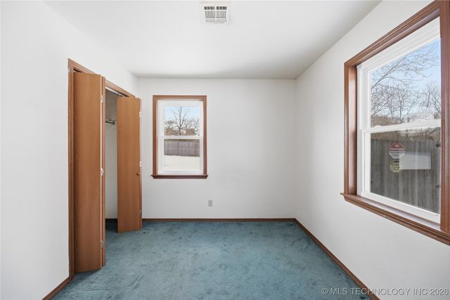 17564 W Grandview Drive, Tahlequah, OK 74464