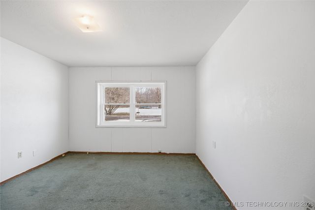 17564 W Grandview Drive, Tahlequah, OK 74464