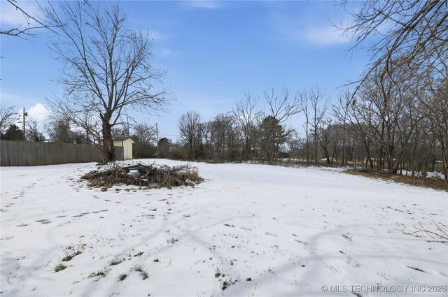 17564 W Grandview Drive, Tahlequah, OK 74464