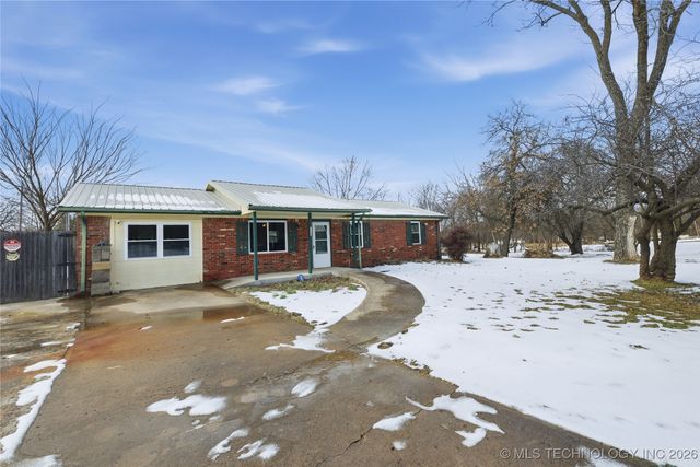 17564 W Grandview Drive, Tahlequah, OK 74464