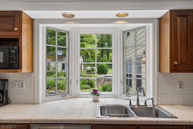 638 Mountain Ave, Berkeley Heights Twp., NJ 07922