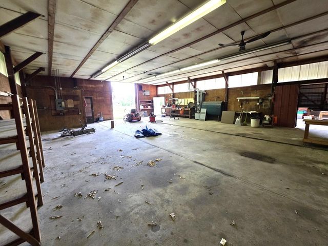 S53W24945 Glendale ROAD, Waukesha, WI 53189