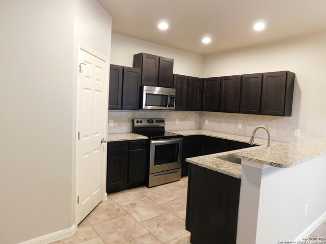 8810 Appaloosa Pass, Converse, TX 78109