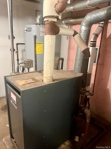 10922 Myrtle Avenue, Richmond Hill North, NY 11418