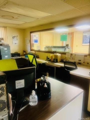 10922 Myrtle Avenue, Richmond Hill North, NY 11418