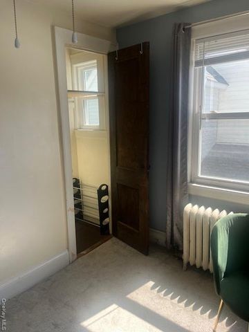 10922 Myrtle Avenue, Richmond Hill North, NY 11418